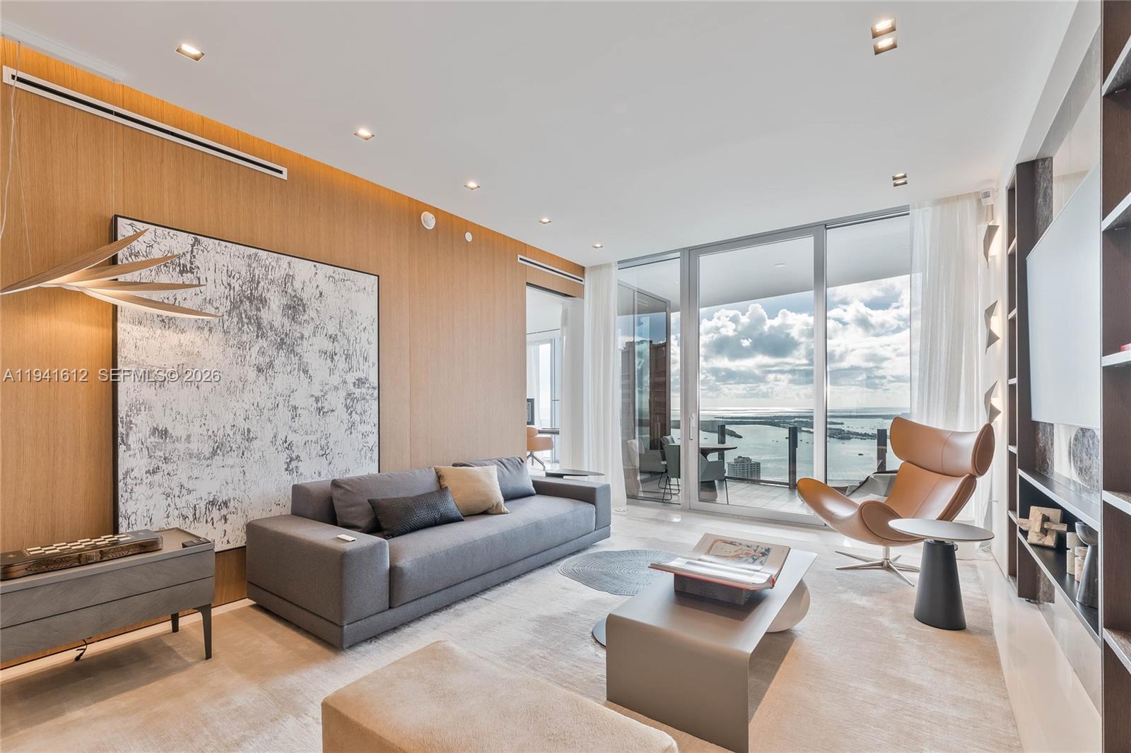 image Aston Martin Residences0