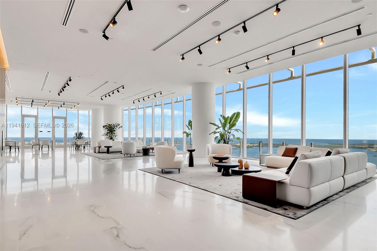image Aston Martin Residences60