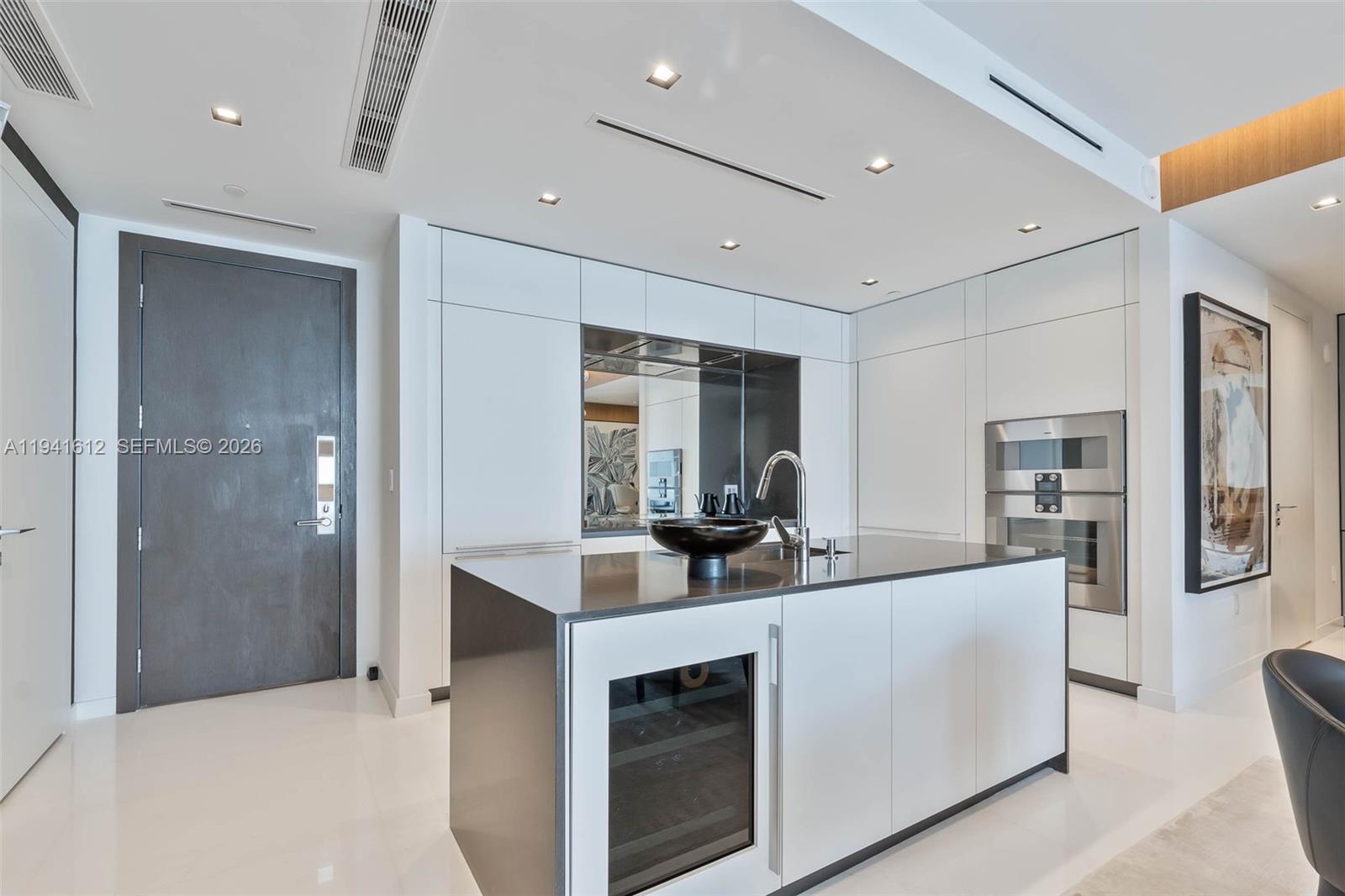 image Aston Martin Residences8