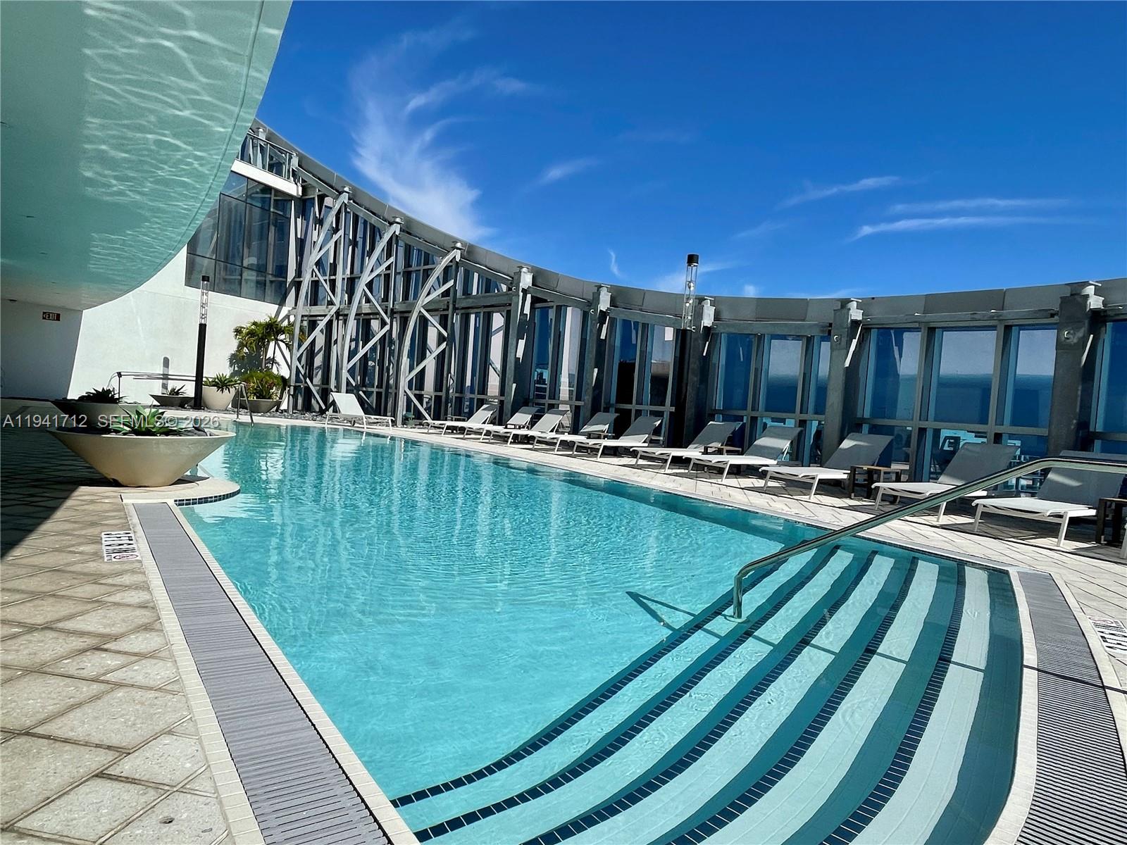 image Paramount Worldcenter27