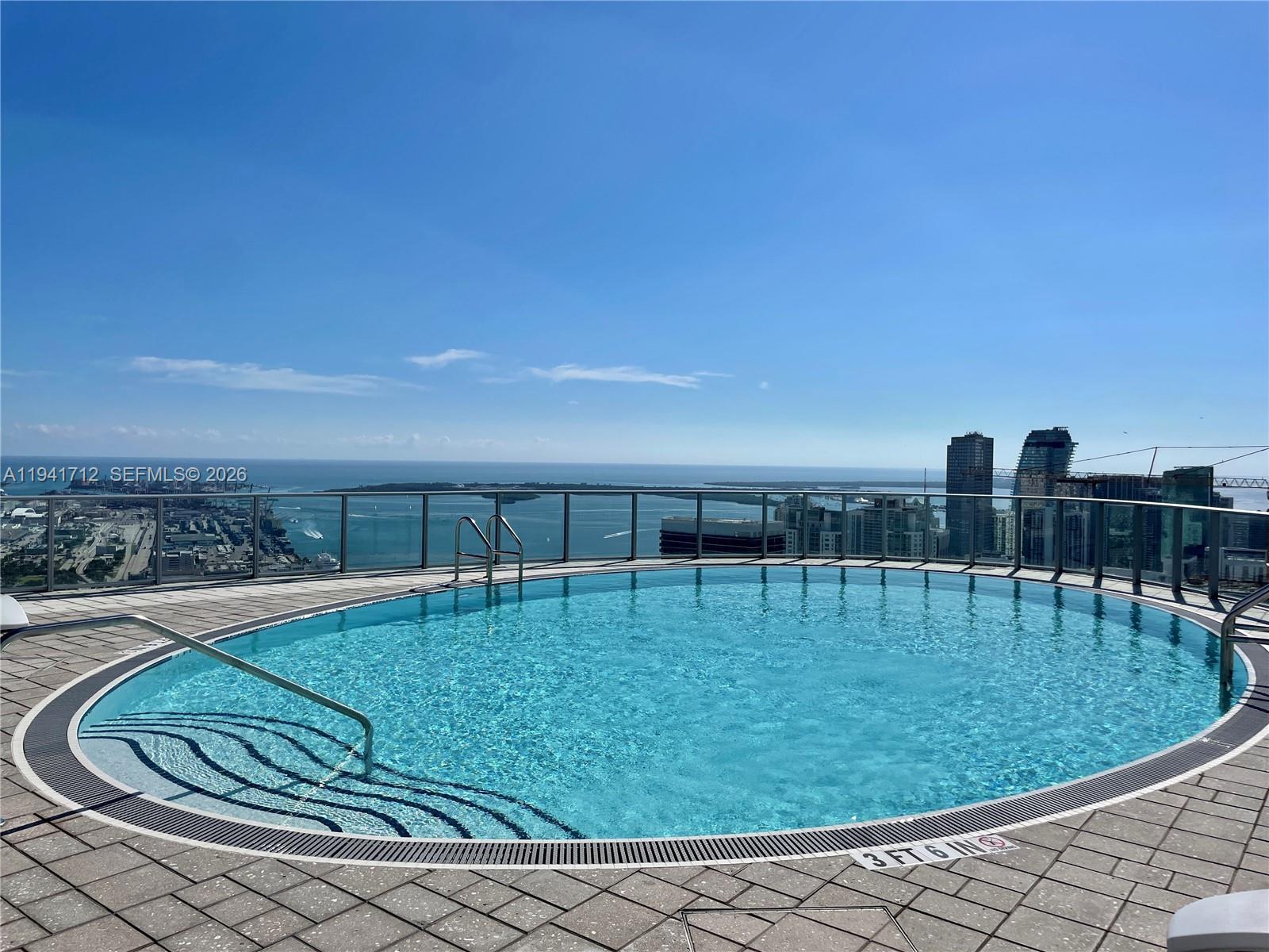 image Paramount Worldcenter31