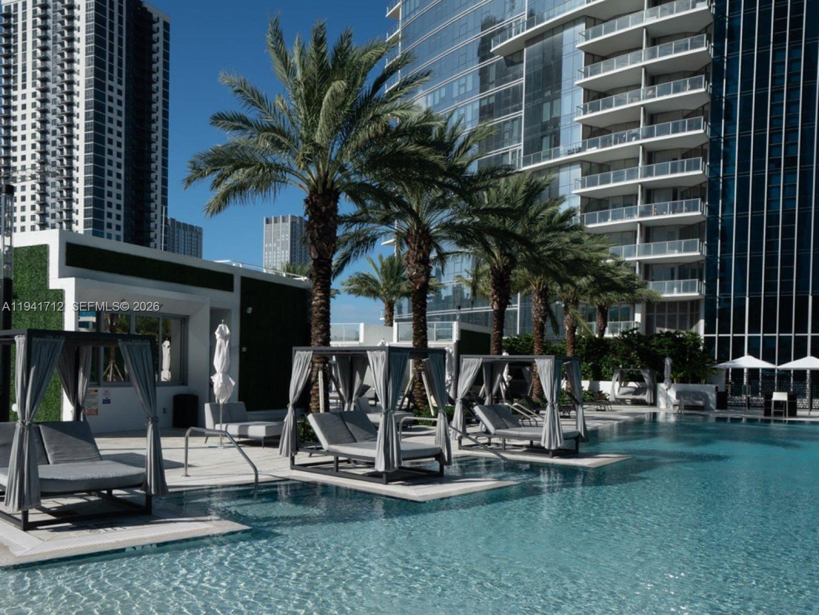 image Paramount Worldcenter34