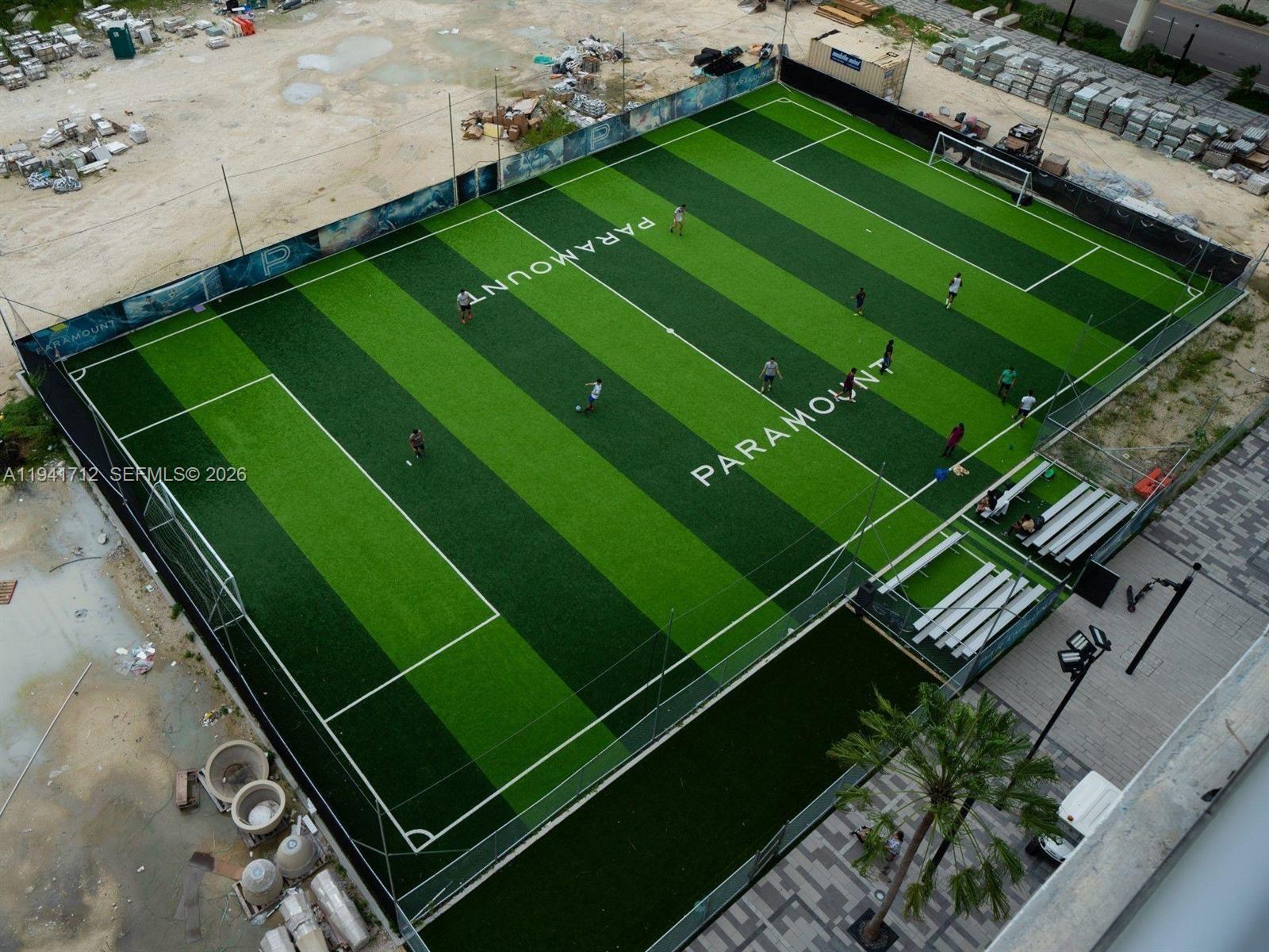 image Paramount Worldcenter37