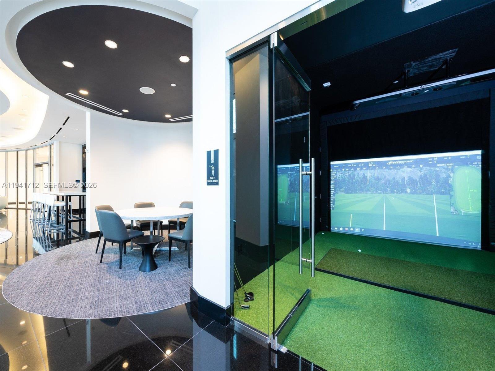 image Paramount Worldcenter44