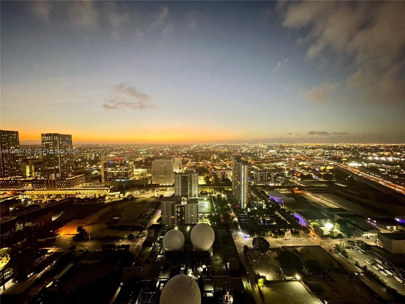 image Paramount Worldcenter65