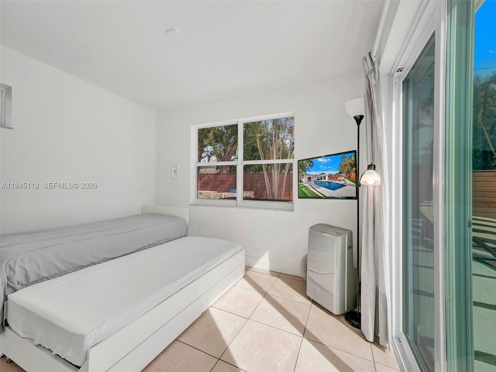 2461 SW 16th Ct Fort Lauderdale, FL 33312