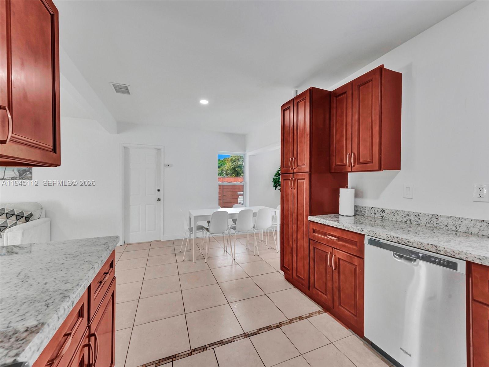 2461 SW 16th Ct Fort Lauderdale, FL 33312