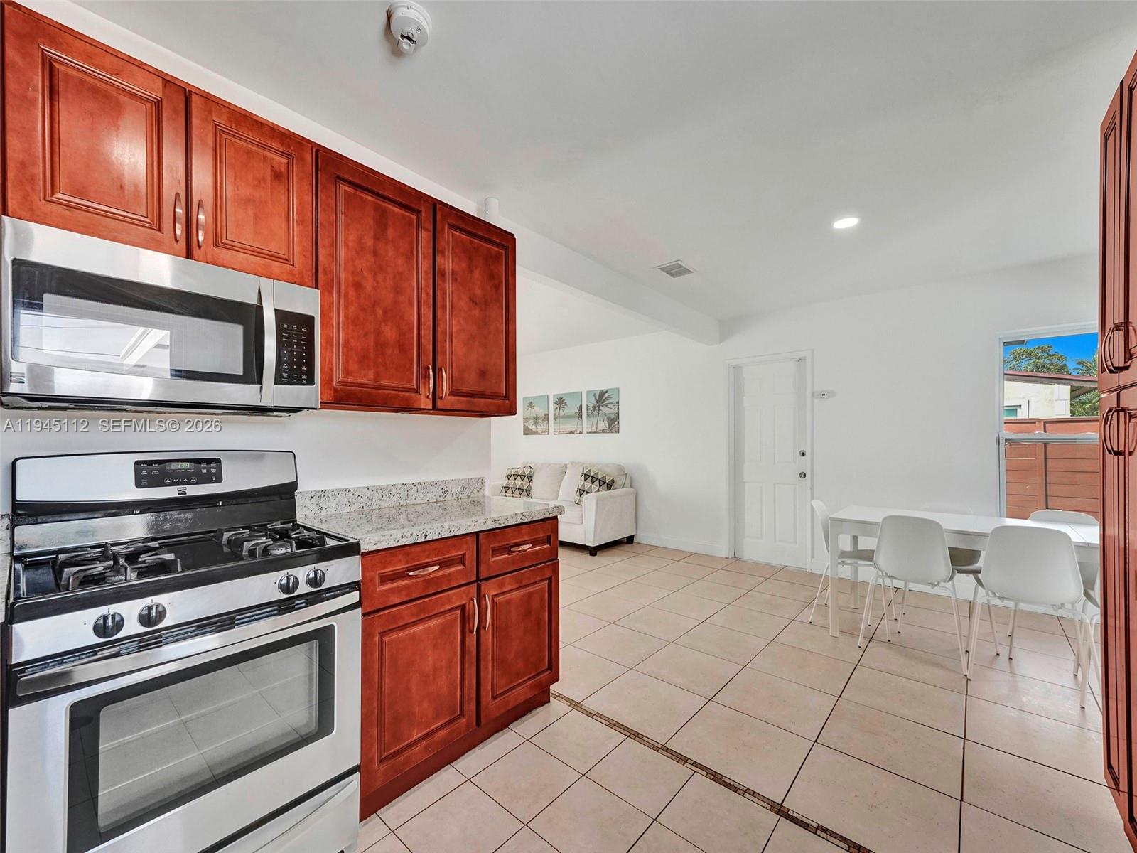 2461 SW 16th Ct Fort Lauderdale, FL 33312