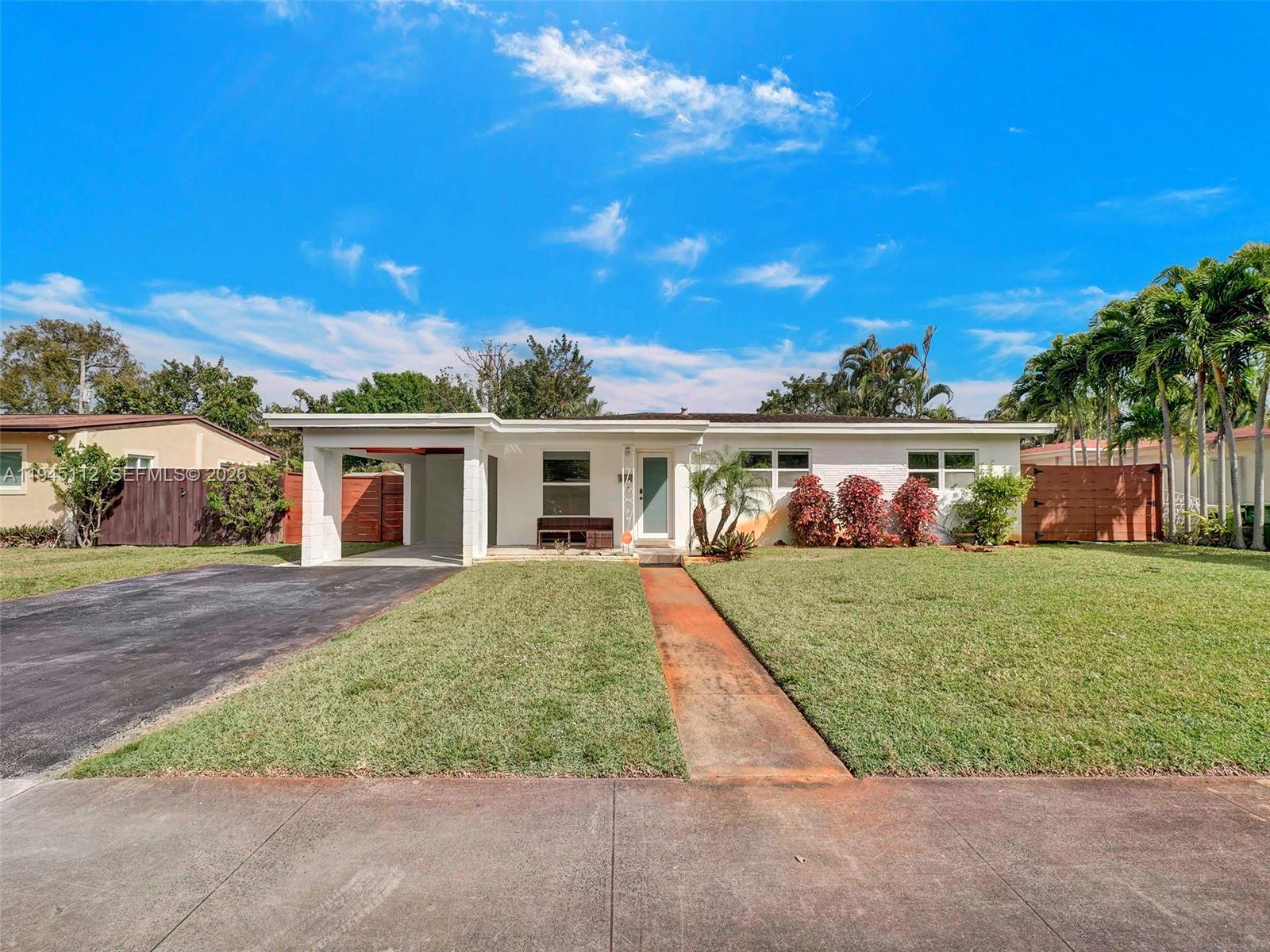 2461 SW 16th Ct Fort Lauderdale, FL 33312