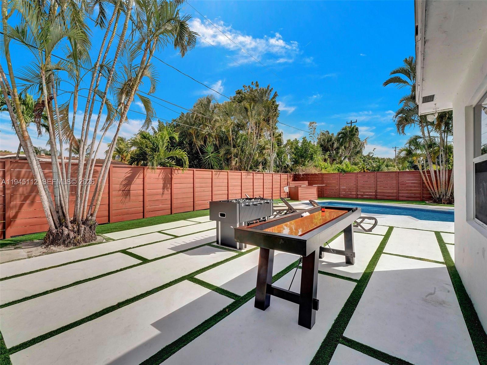 2461 SW 16th Ct Fort Lauderdale, FL 33312