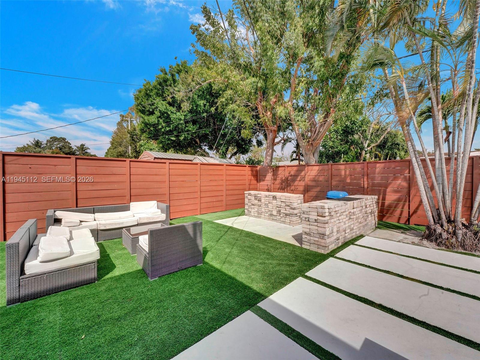 2461 SW 16th Ct Fort Lauderdale, FL 33312