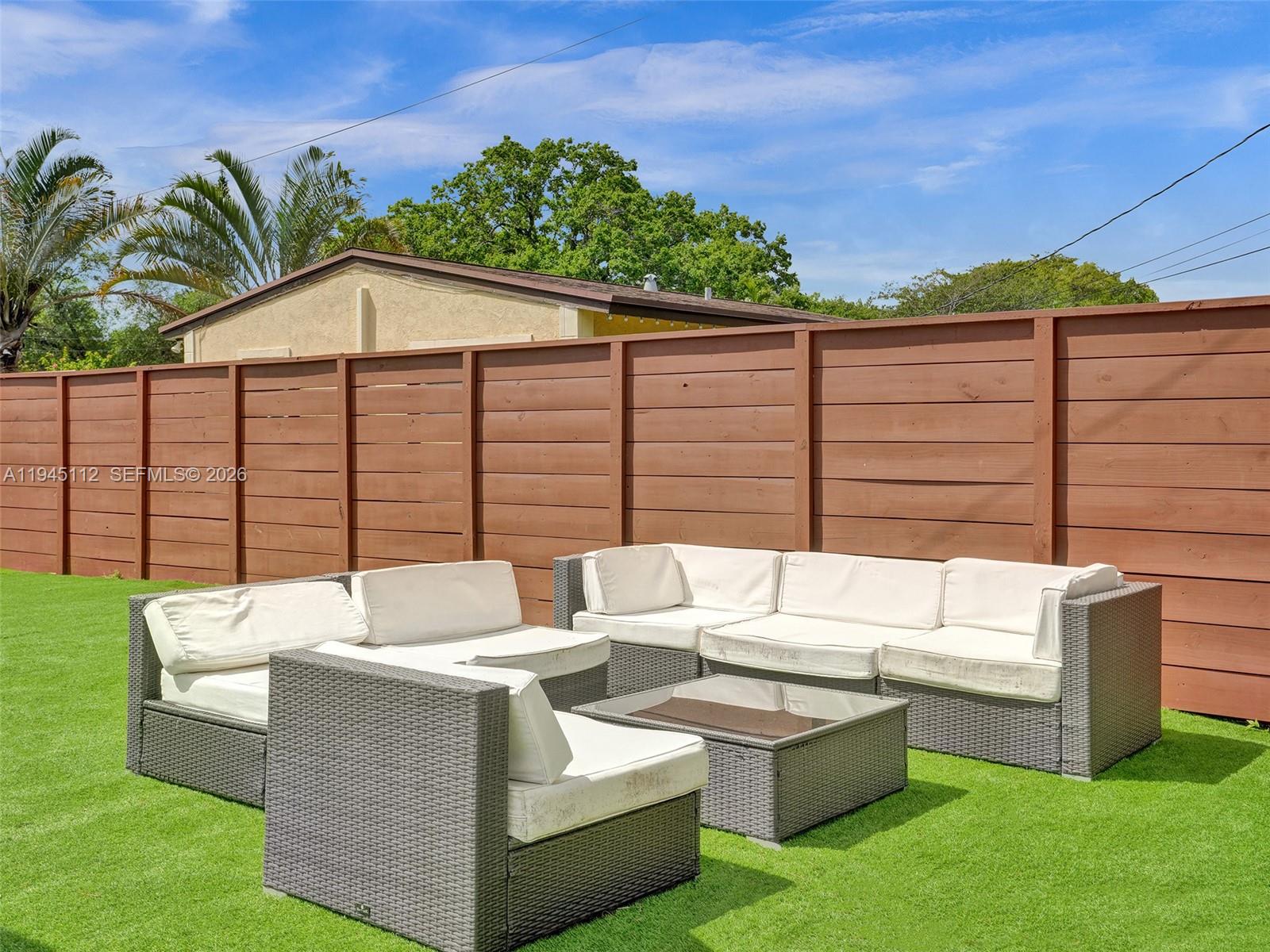 2461 SW 16th Ct Fort Lauderdale, FL 33312