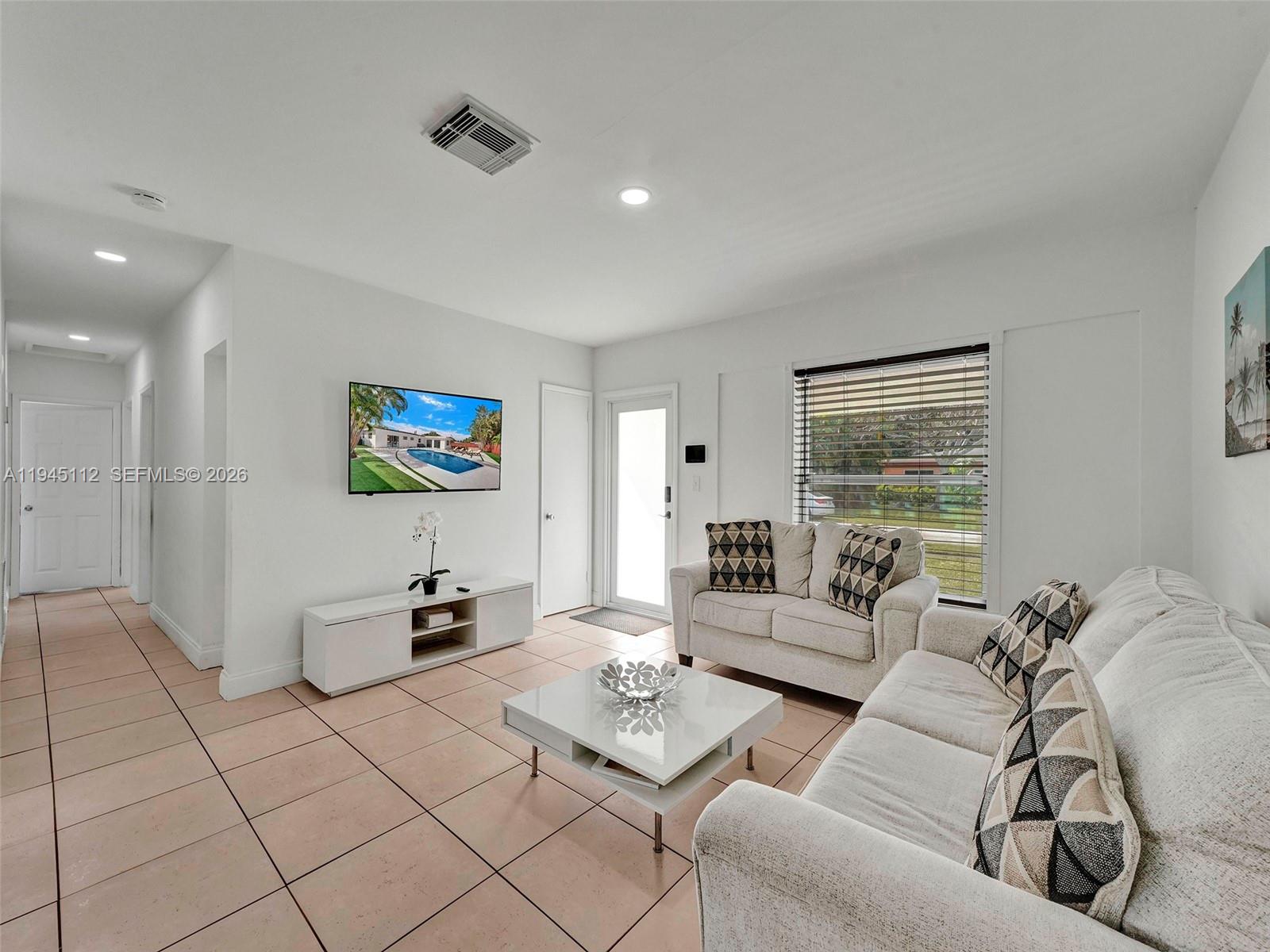 2461 SW 16th Ct Fort Lauderdale, FL 33312