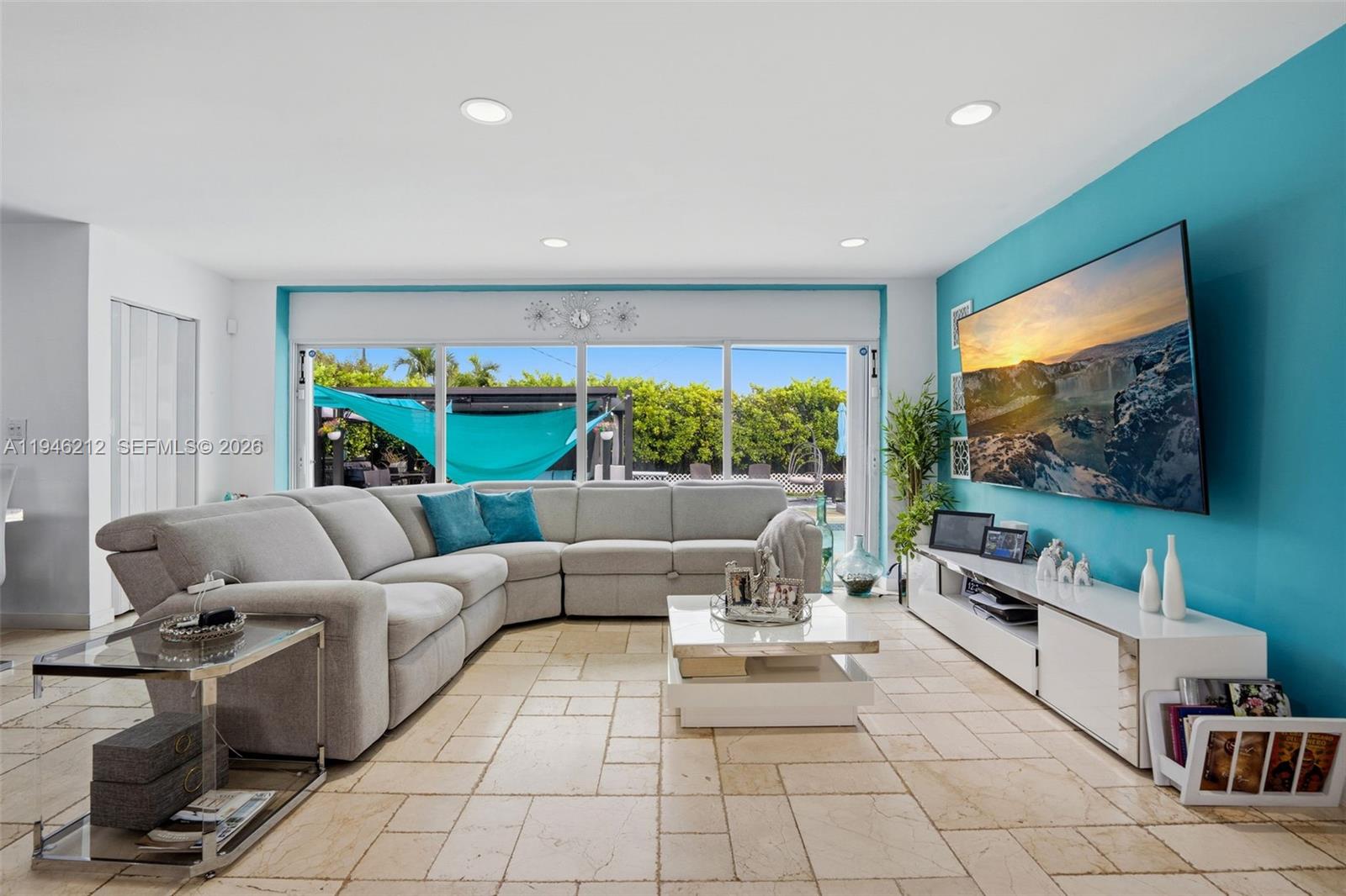 4335 SW 98th Ct Miami, FL 33165