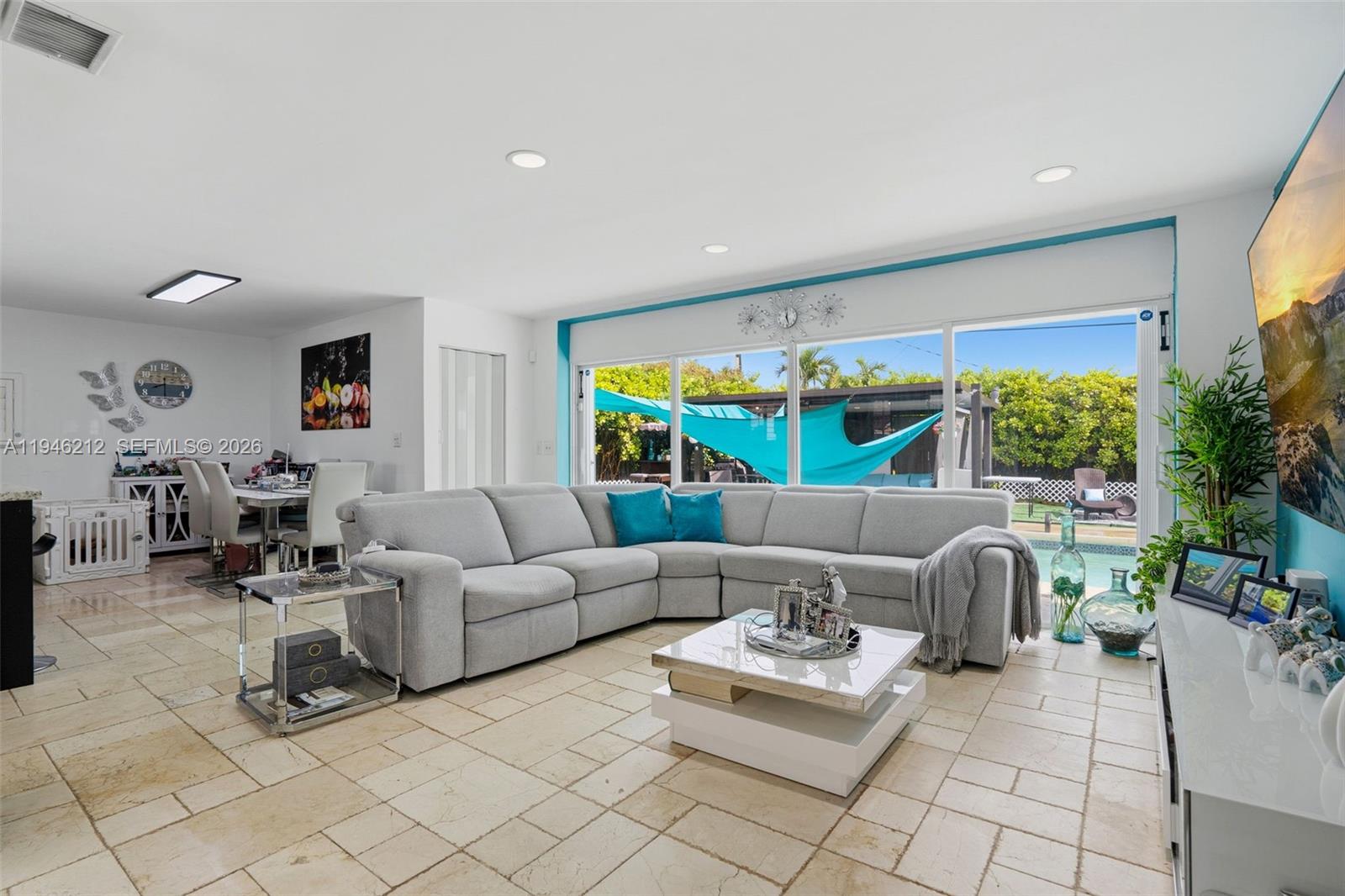 4335 SW 98th Ct Miami, FL 33165