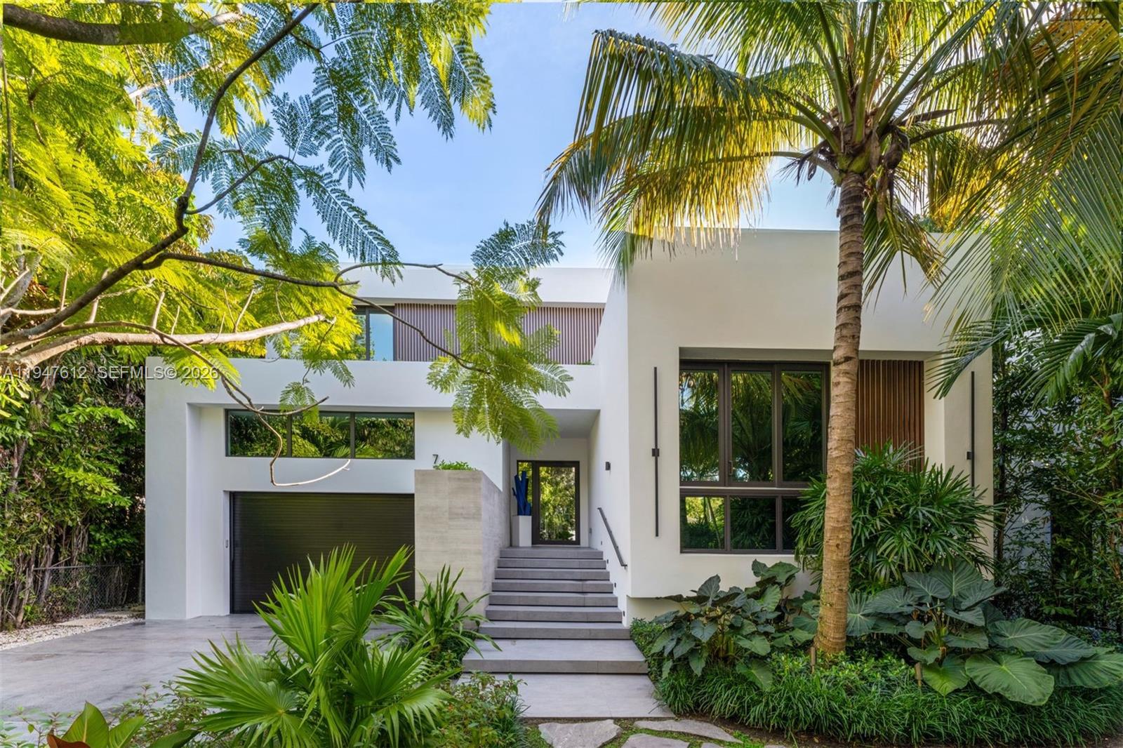 7333 Belle Meade Blvd Miami, FL 33138