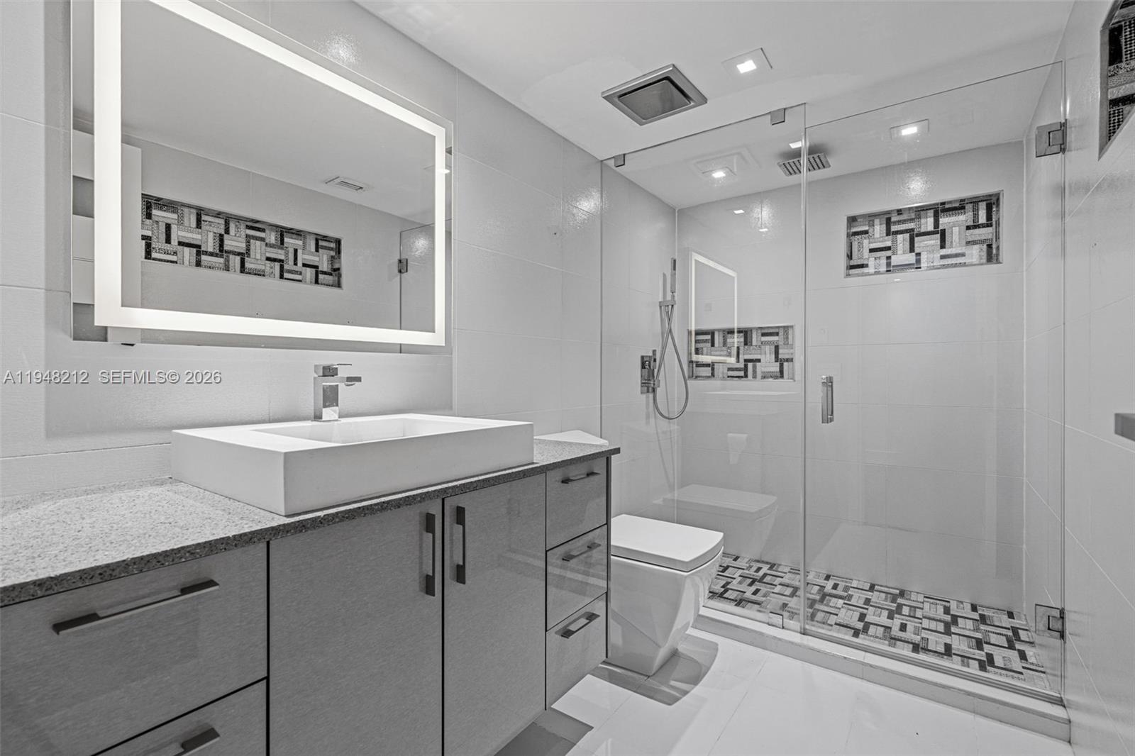 665 NE 195th St #326 Miami, FL 33179