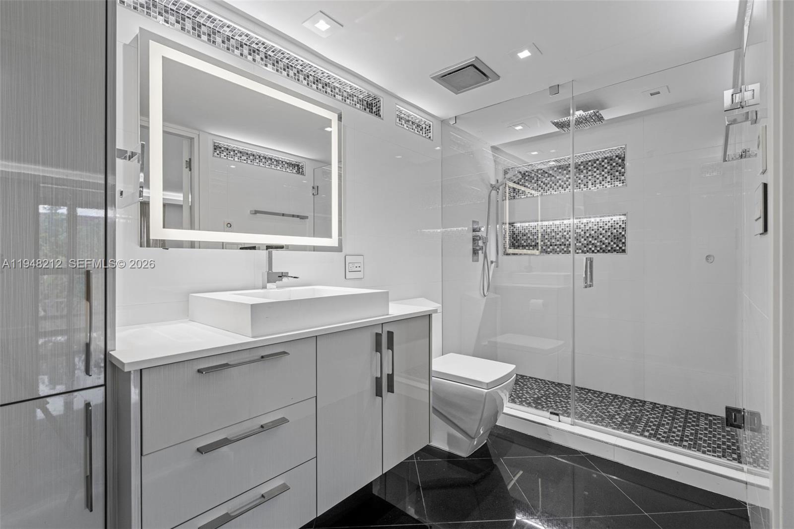 665 NE 195th St #326 Miami, FL 33179