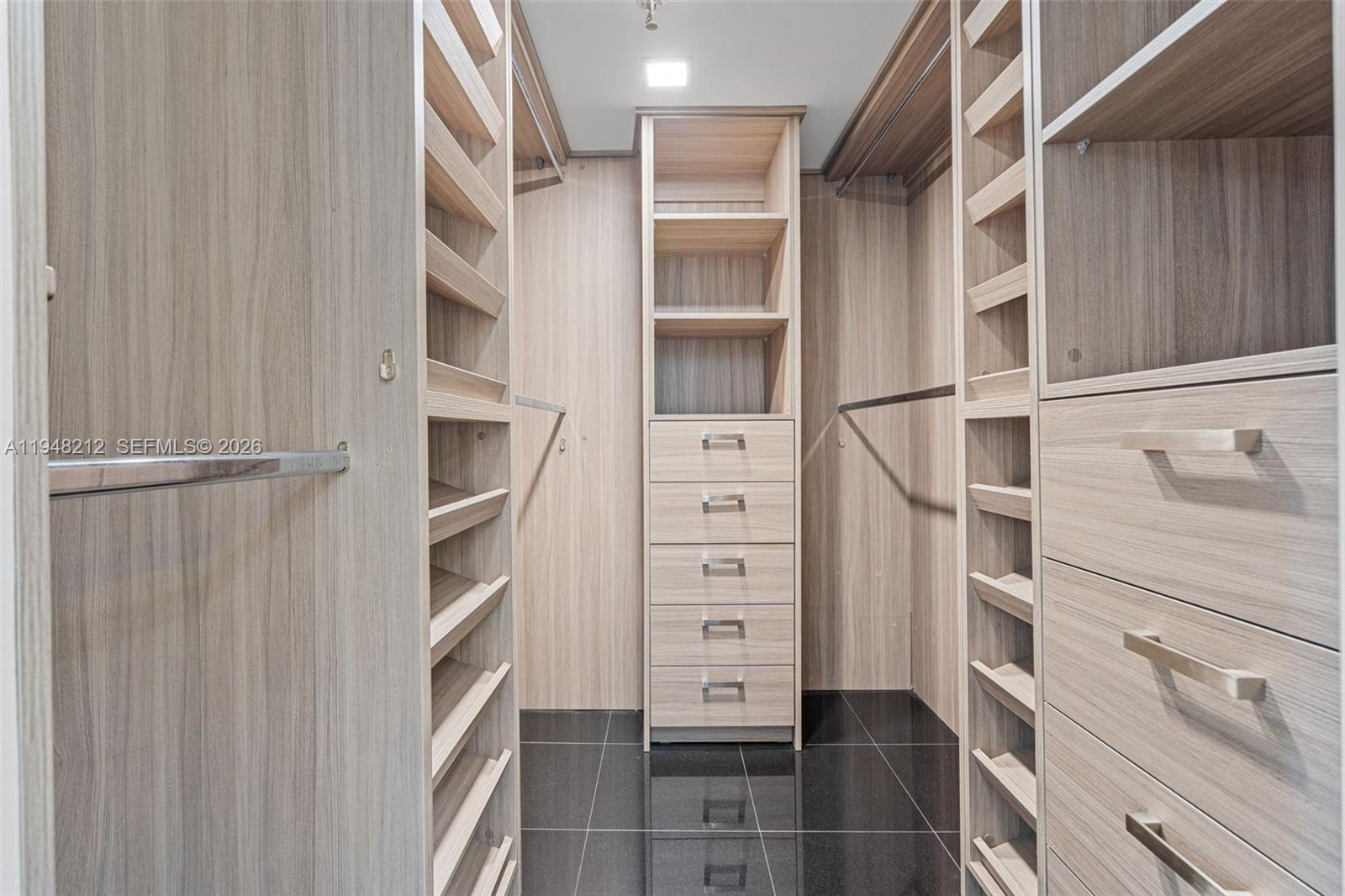 665 NE 195th St #326 Miami, FL 33179