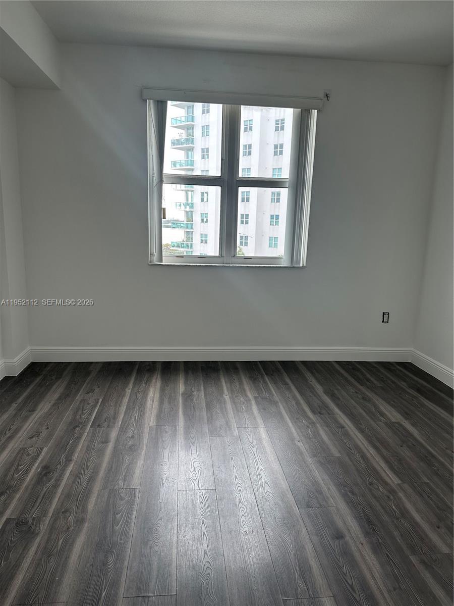 7900 Harbor Is Dr #906 North Bay Village, FL 33141