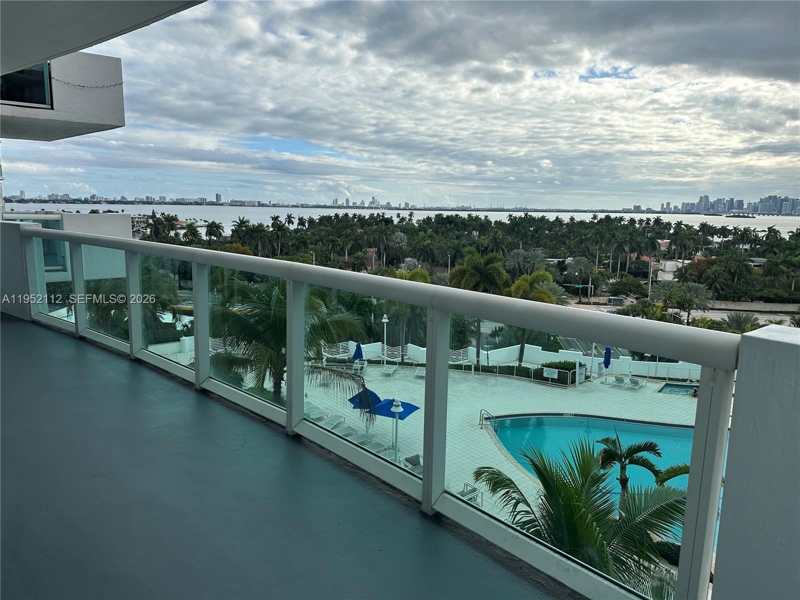 7900 Harbor Is Dr #906 North Bay Village, FL 33141