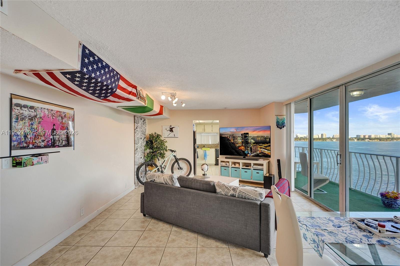 7601 E Treasure Dr #1120 North Bay Village, FL 33141