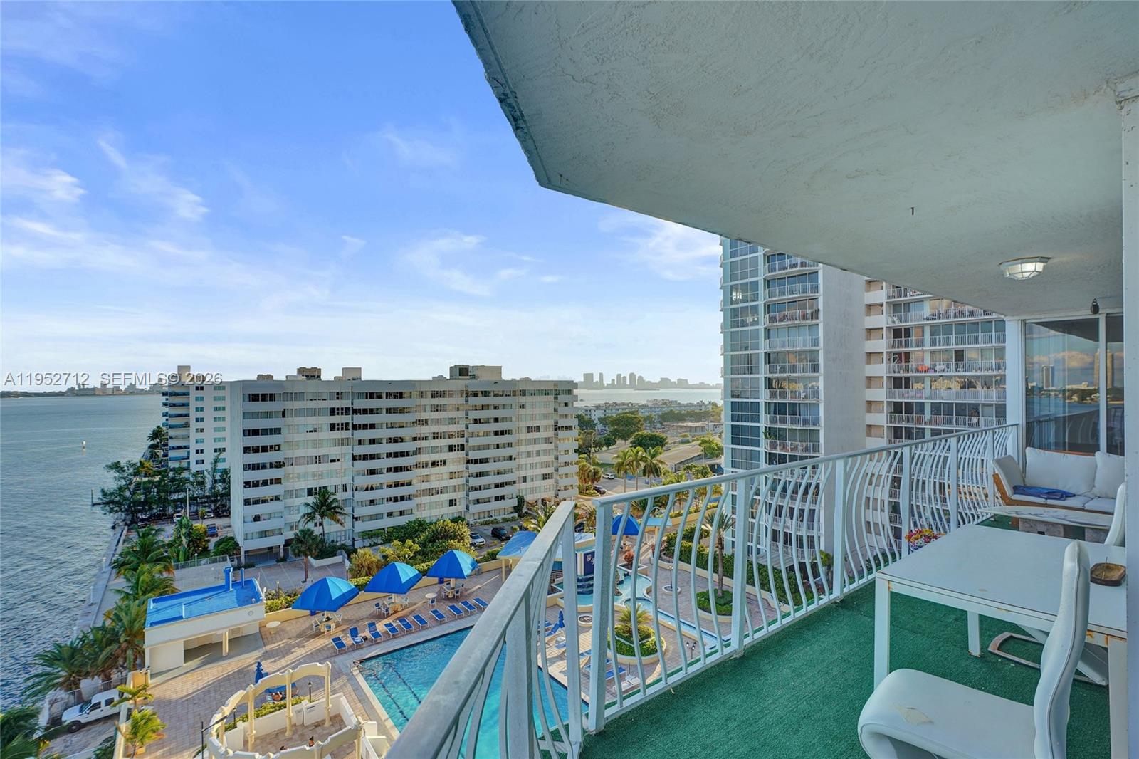 7601 E Treasure Dr #1120 North Bay Village, FL 33141