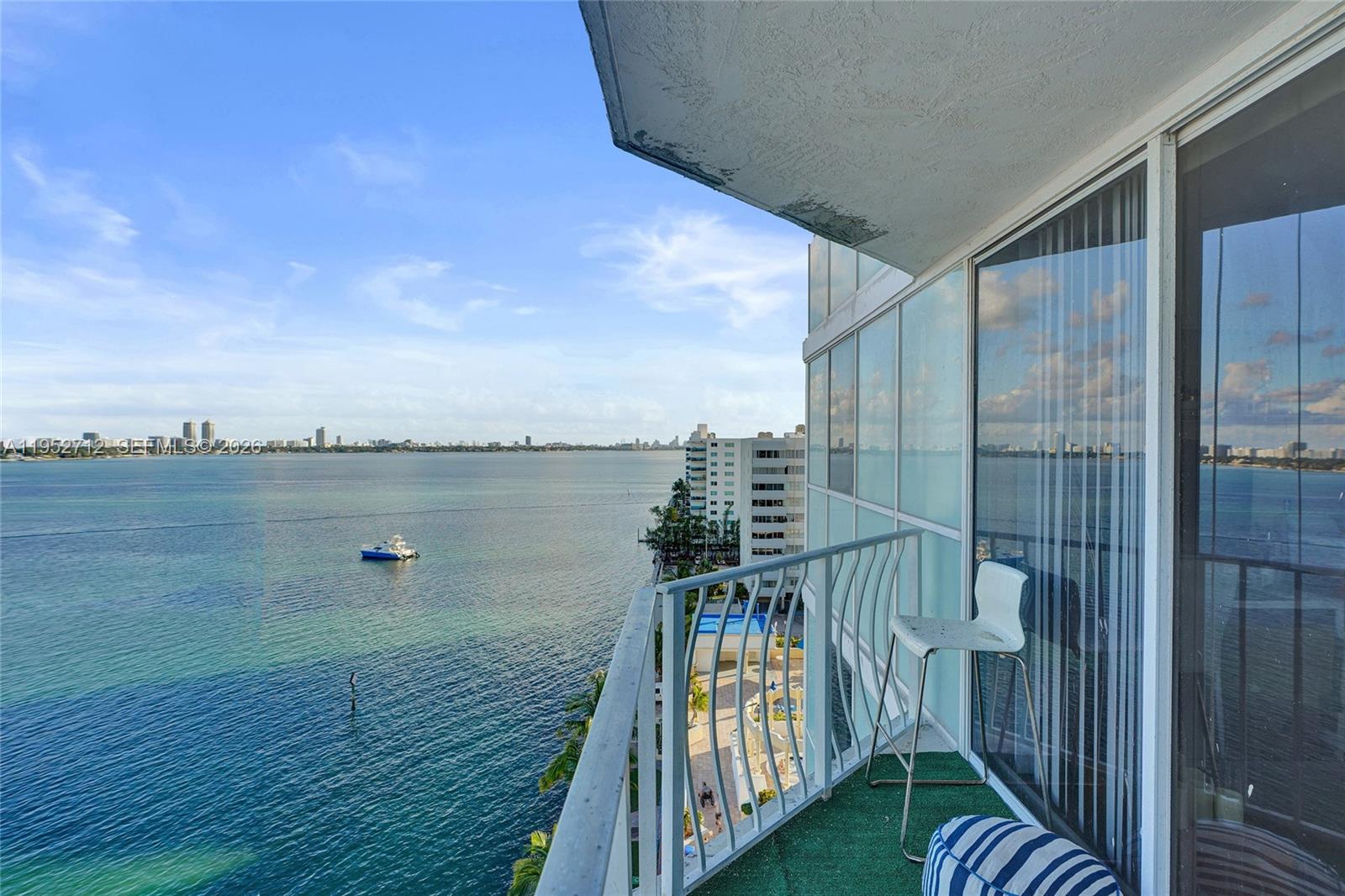 7601 E Treasure Dr #1120 North Bay Village, FL 33141