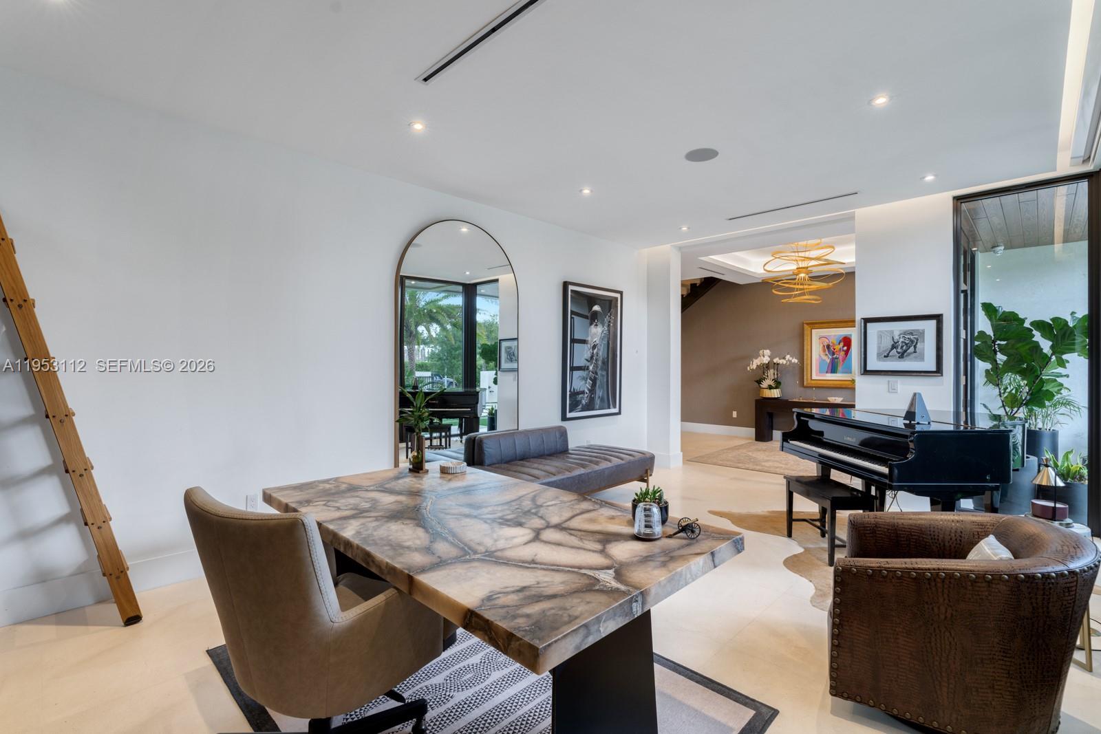 6031 SW 88th St South Miami, FL 33156