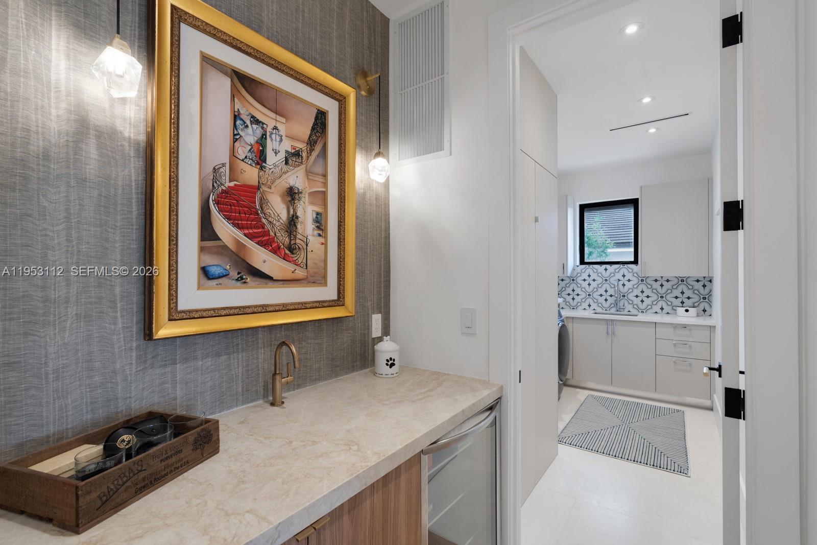 6031 SW 88th St South Miami, FL 33156