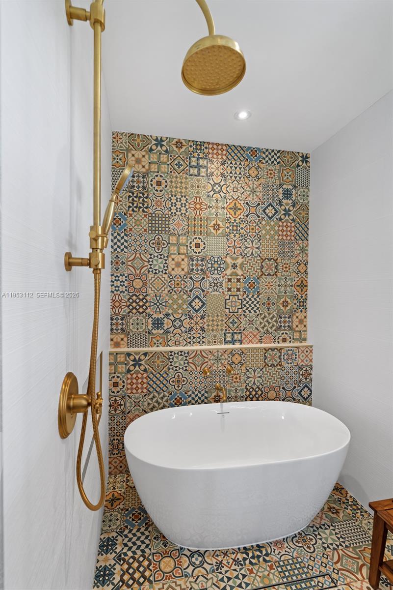 6031 SW 88th St South Miami, FL 33156