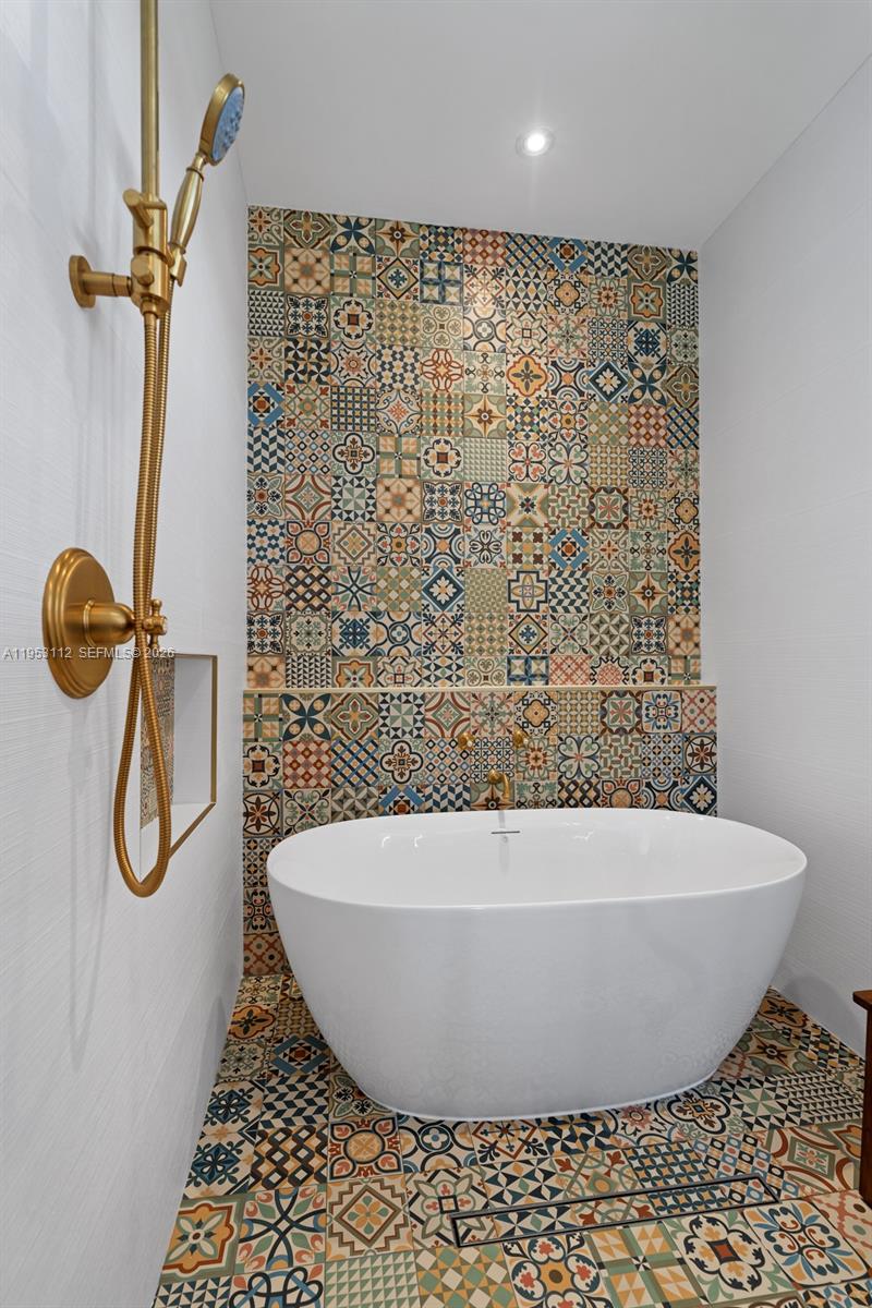 6031 SW 88th St South Miami, FL 33156