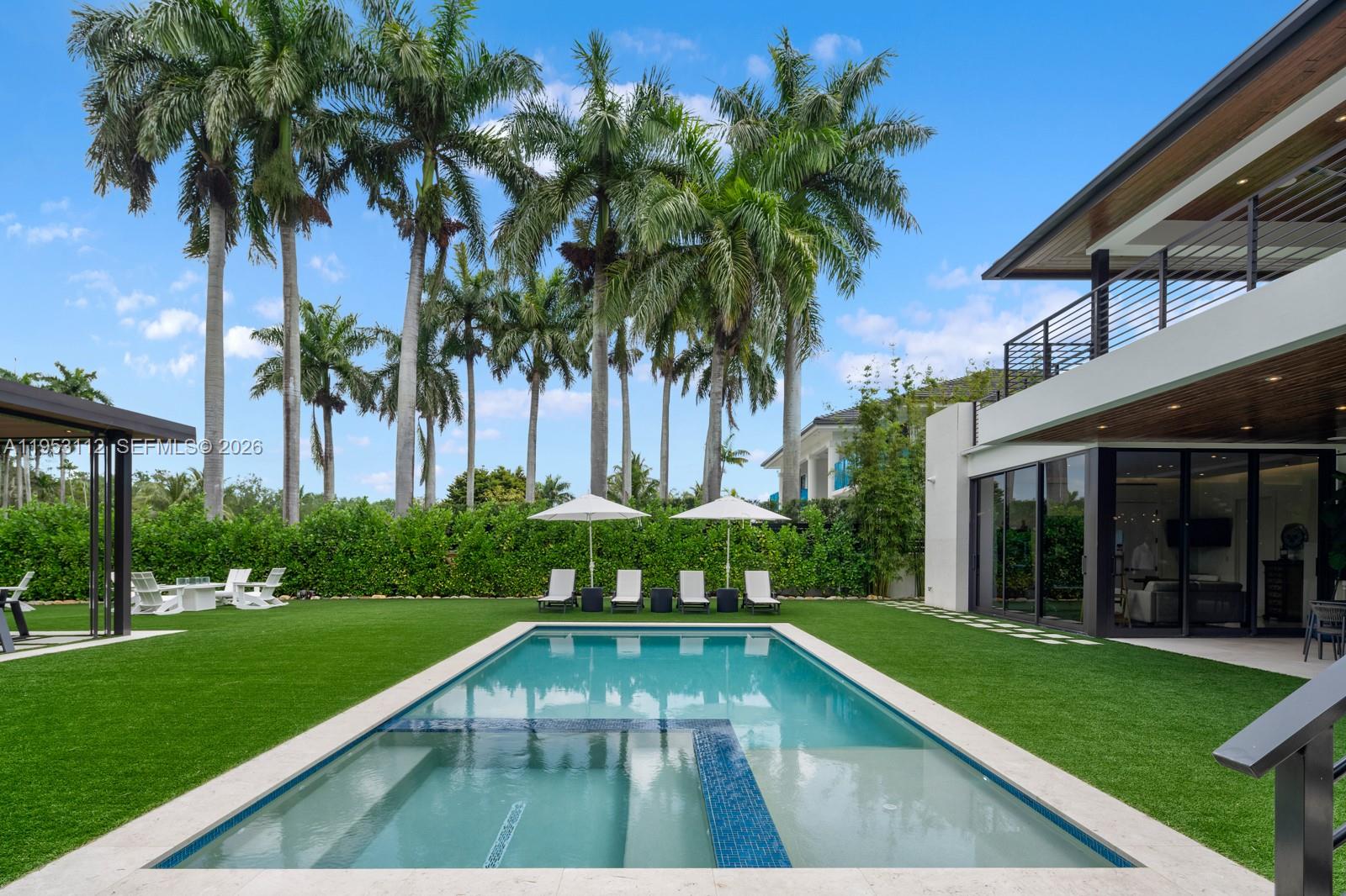 6031 SW 88th St South Miami, FL 33156