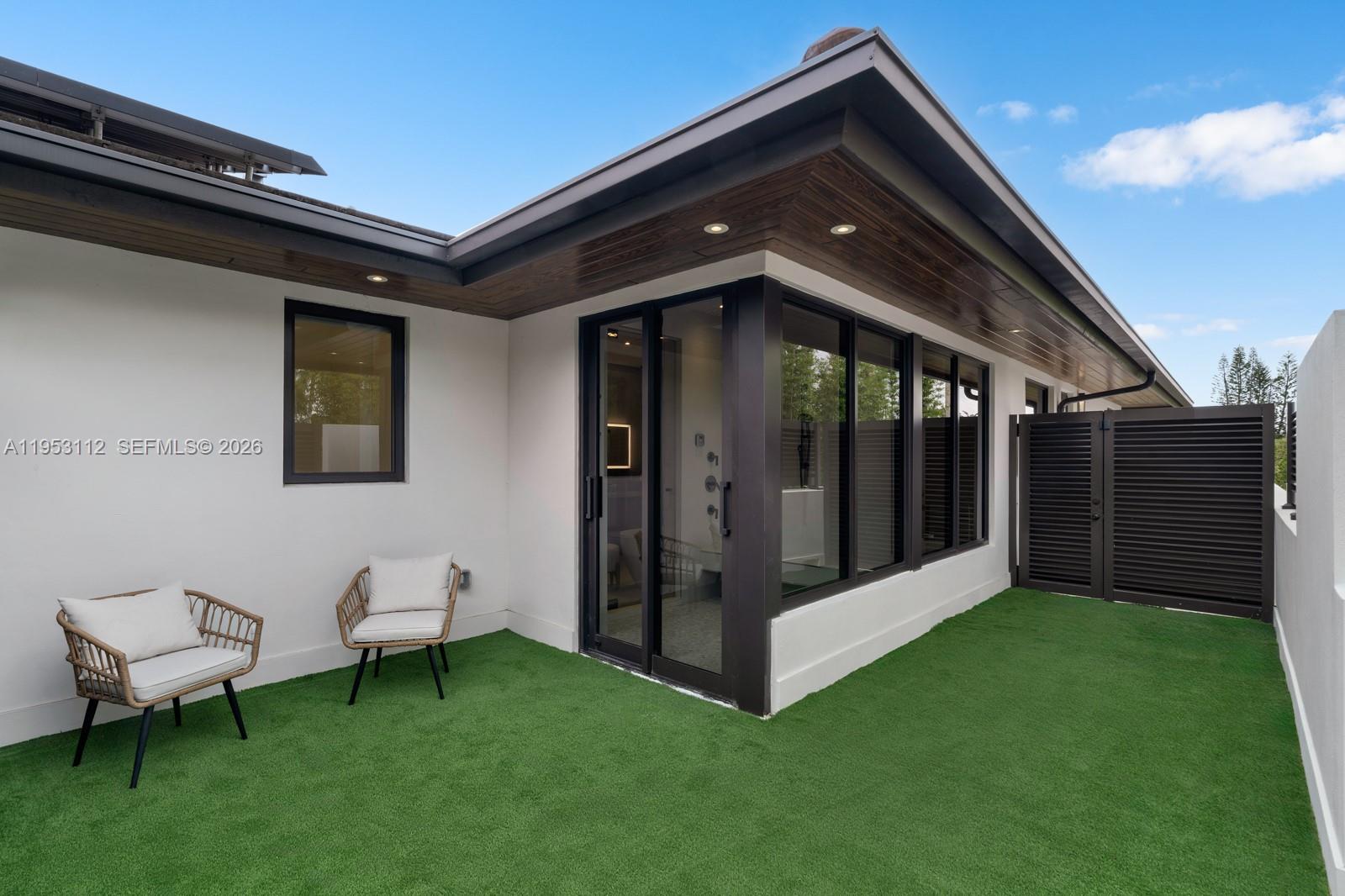 6031 SW 88th St South Miami, FL 33156