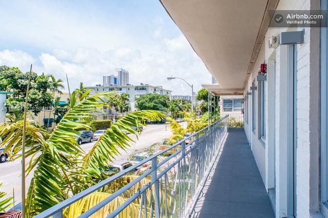 801 15th St #208 Miami Beach, FL 33139