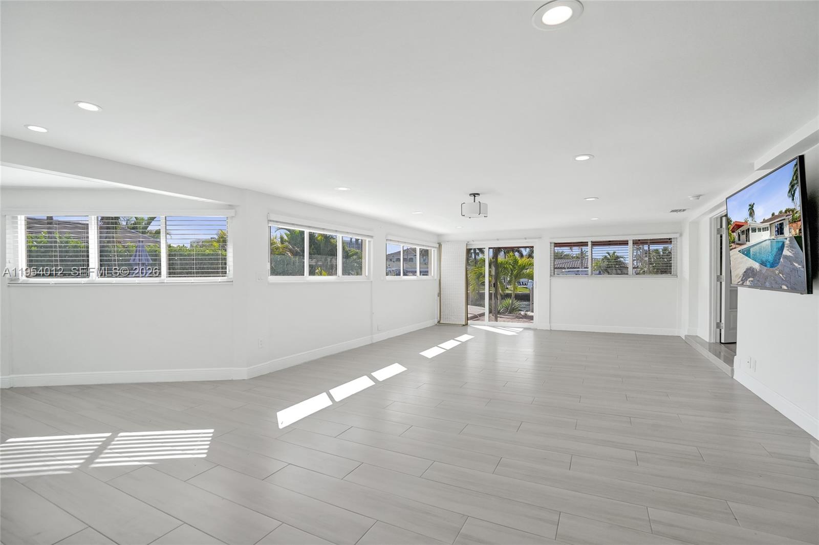 2724 NE 10th St Pompano Beach, FL 33062