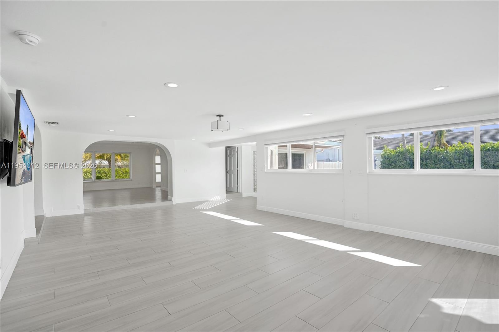 2724 NE 10th St Pompano Beach, FL 33062