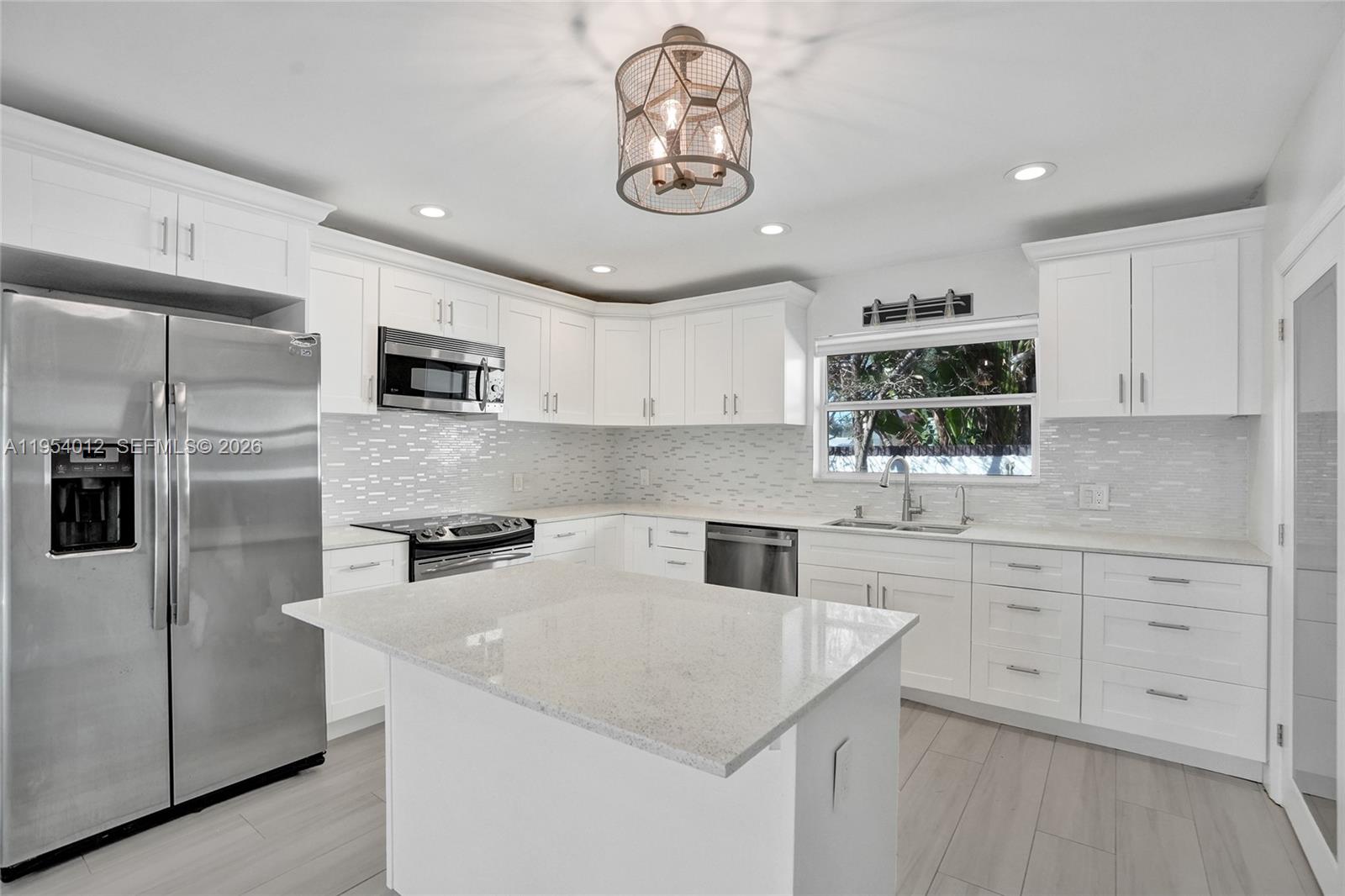 2724 NE 10th St Pompano Beach, FL 33062