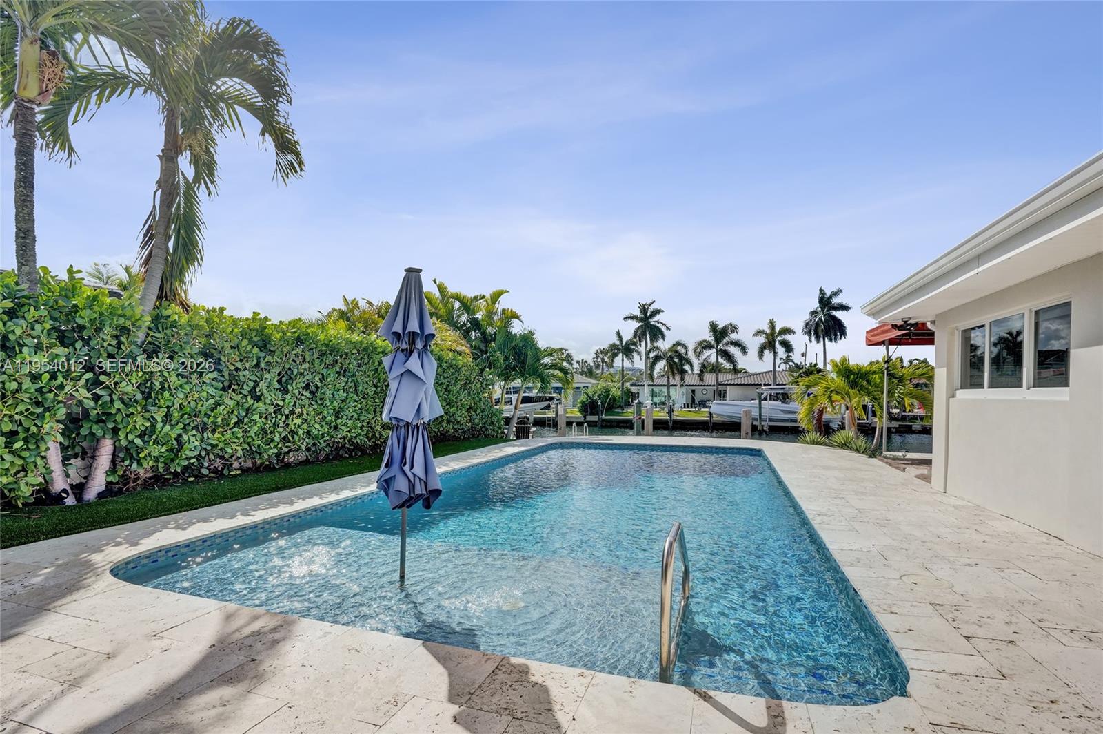 2724 NE 10th St Pompano Beach, FL 33062