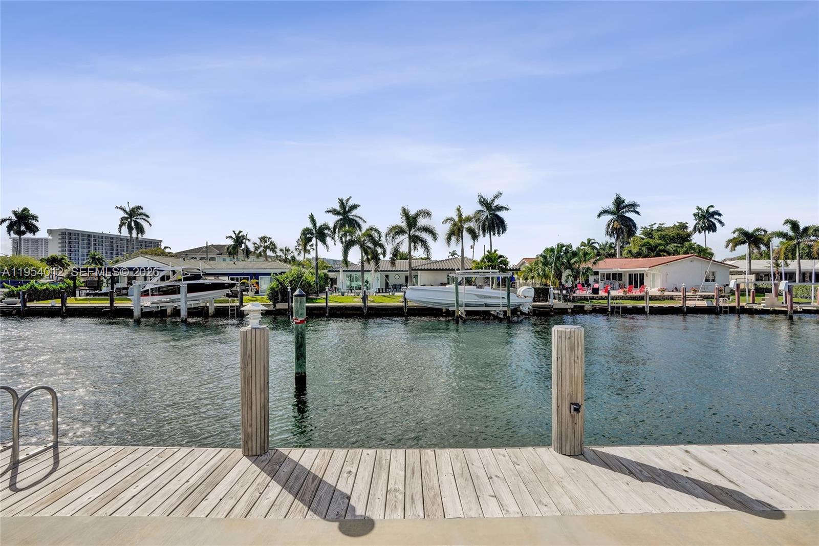 2724 NE 10th St Pompano Beach, FL 33062