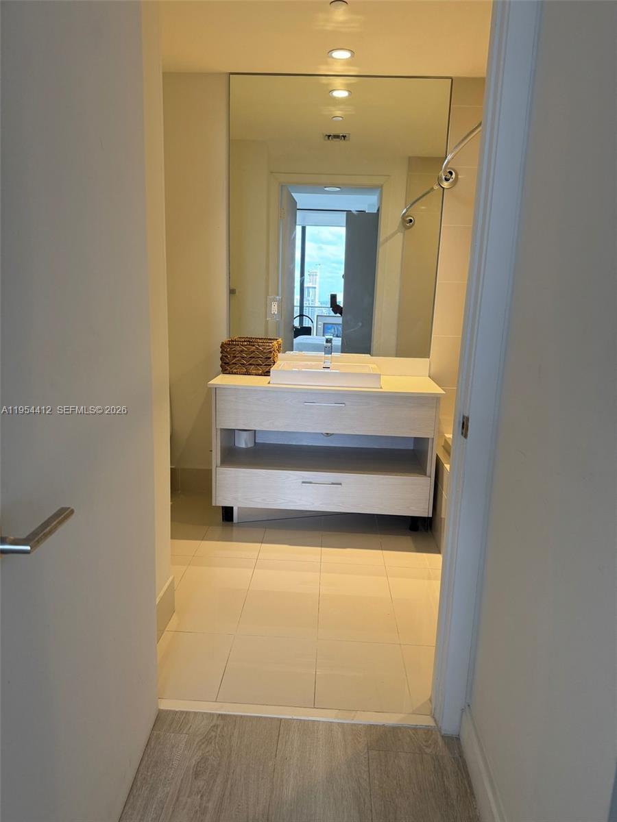 image Brickell Heights East12