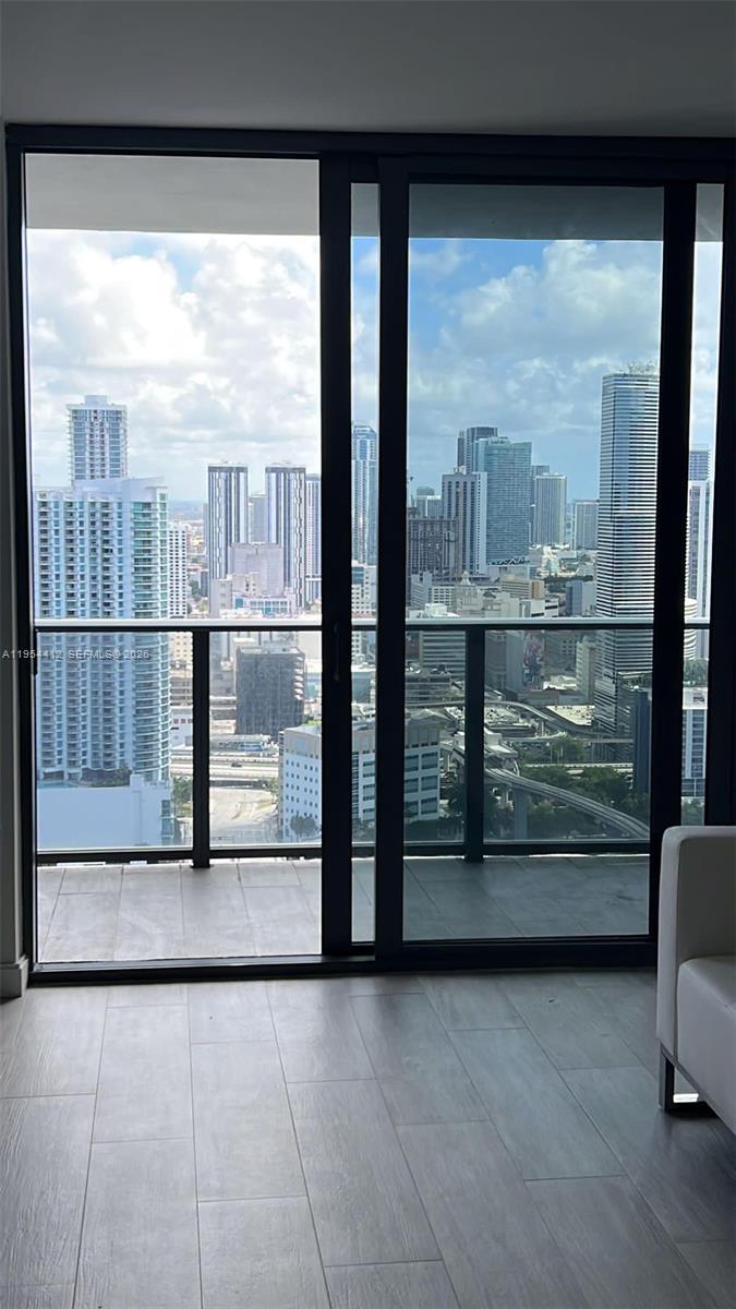 image Brickell Heights East14