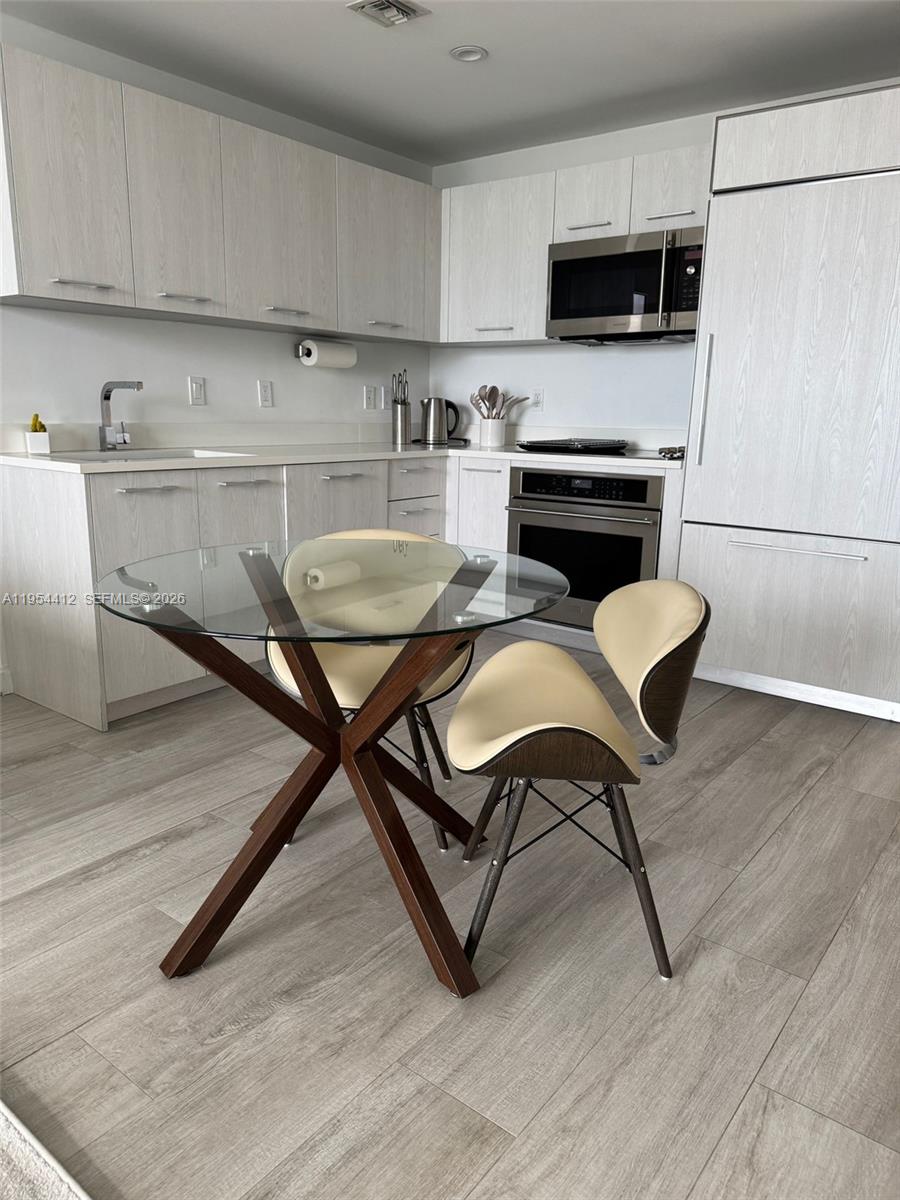 image Brickell Heights East6