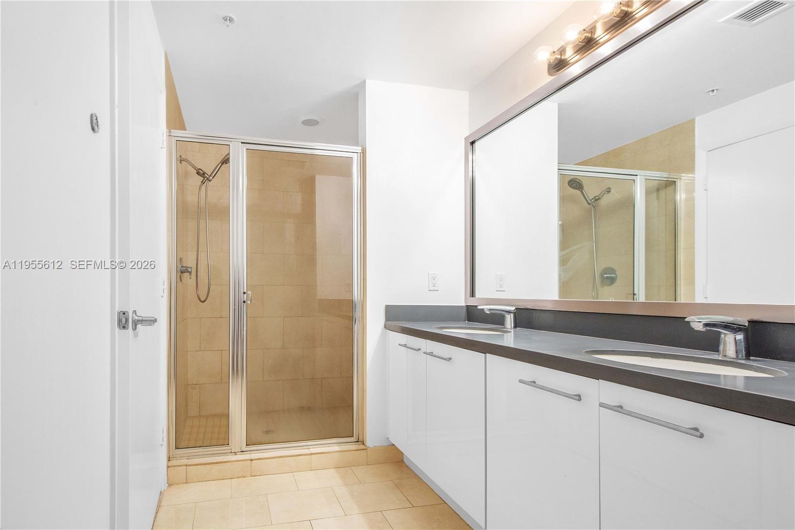 image The Ivy at Riverfront11