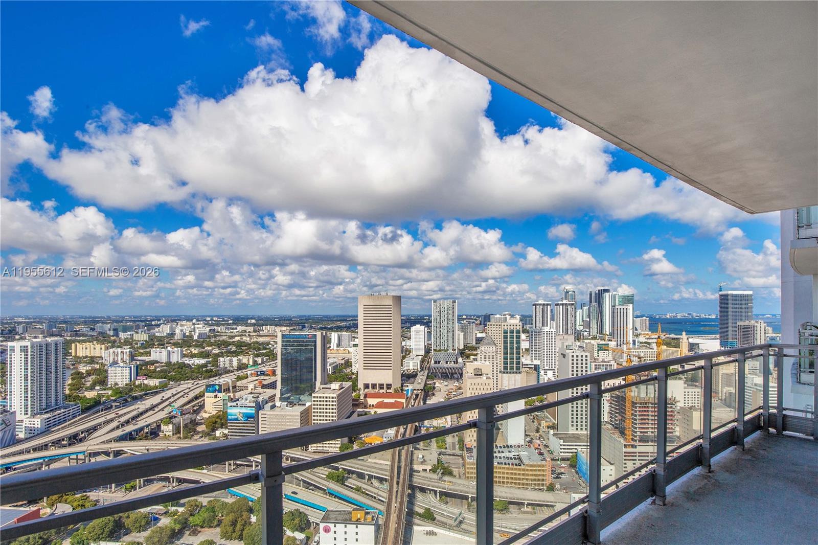 image The Ivy at Riverfront15