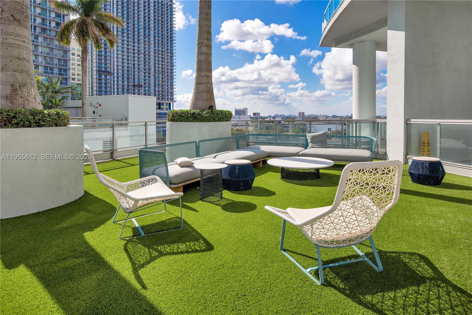 image The Ivy at Riverfront31