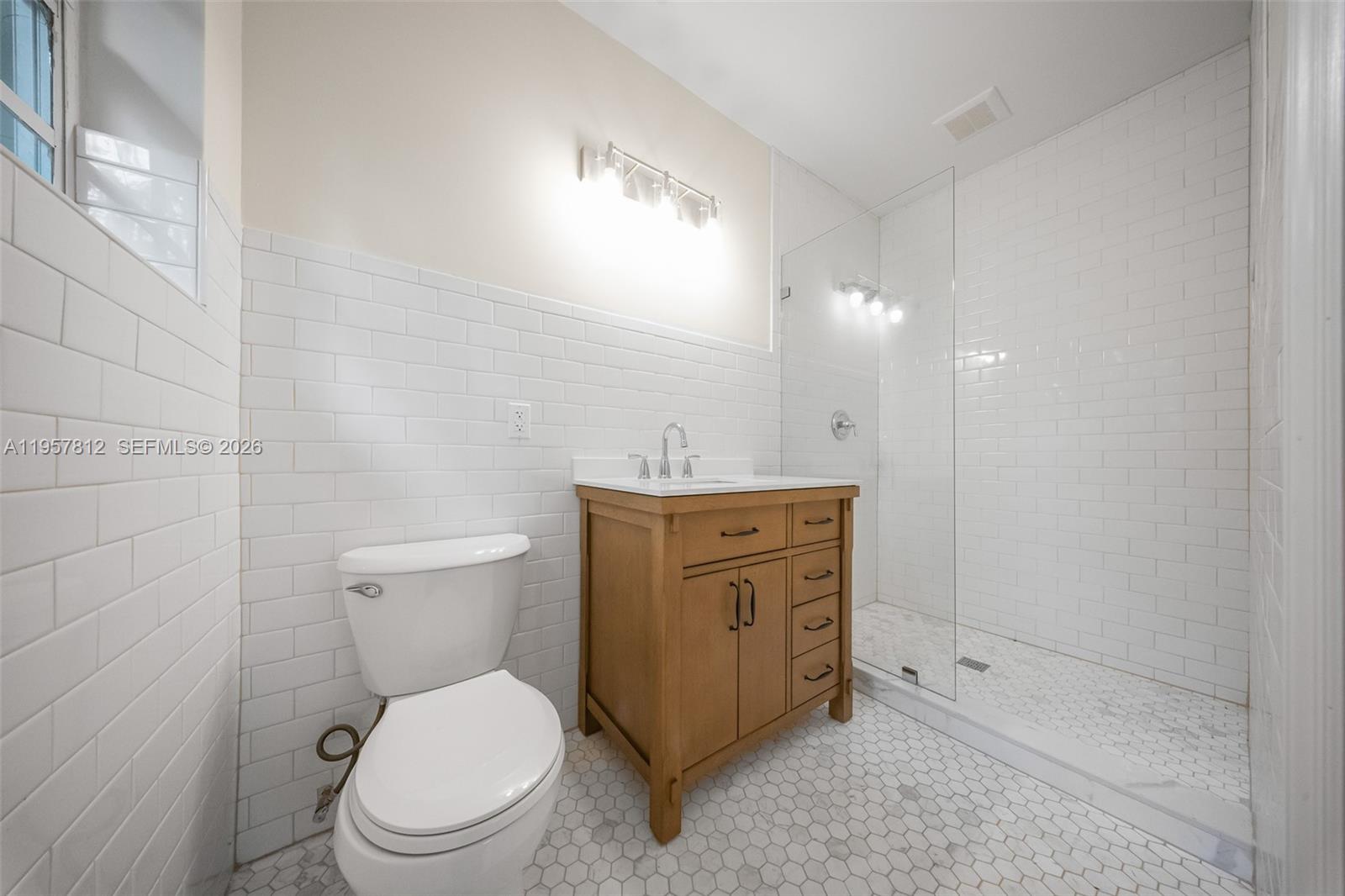 670 NE 56th St Miami, FL 33137