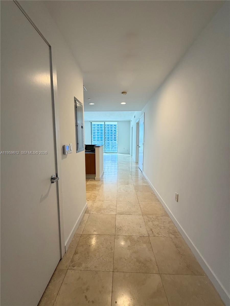 1060 Brickell Ave #2113
