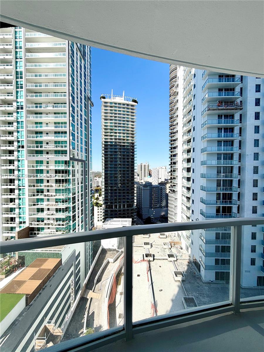 image 1060 Brickell - 106018