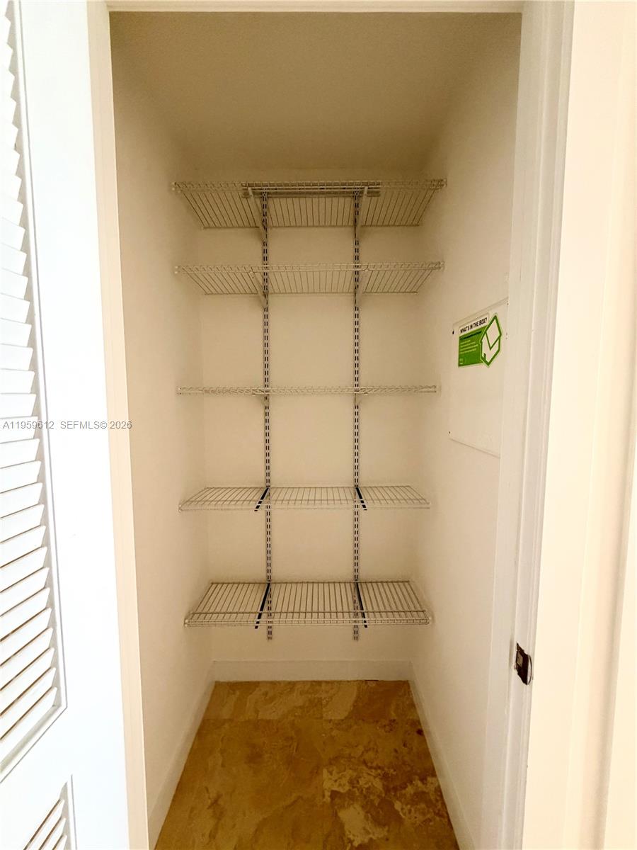 image 1060 Brickell - 10602